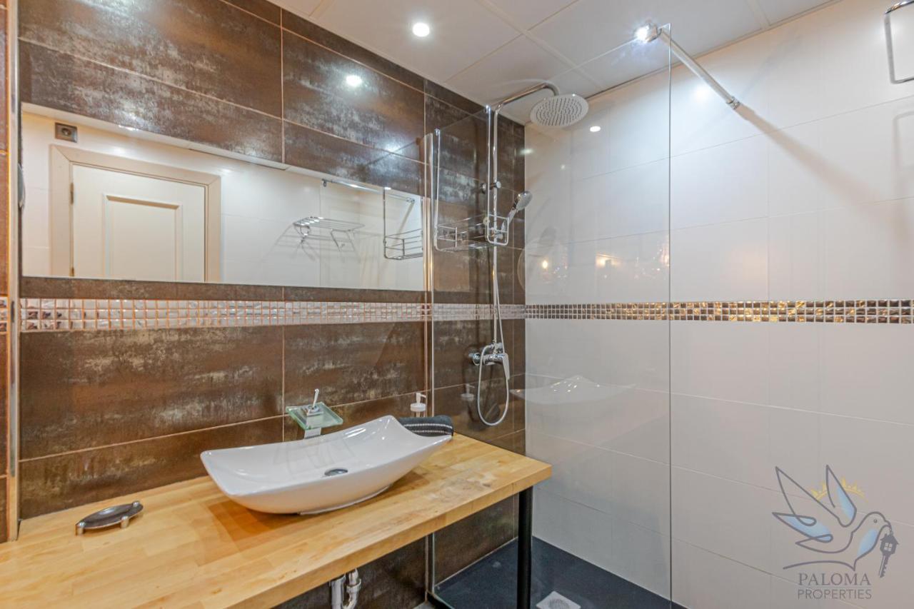 Apartment In Puerto Marina With Beautiful Views Of The Sea And The Boats 베날마데나코스타 외부 사진