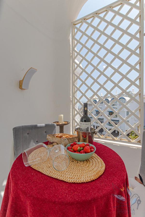 Apartment In Puerto Marina With Beautiful Views Of The Sea And The Boats 베날마데나코스타 외부 사진