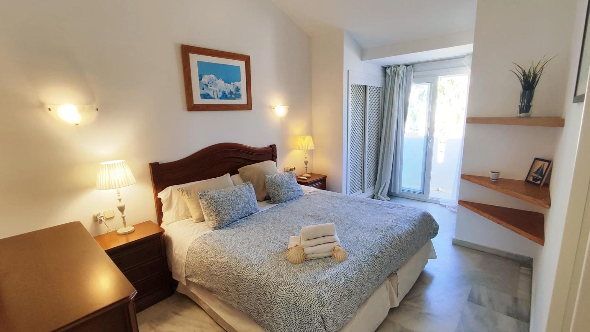 Apartment In Puerto Marina With Beautiful Views Of The Sea And The Boats 베날마데나코스타 외부 사진